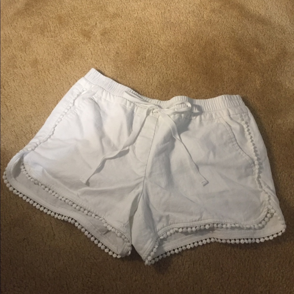 White loft shorts